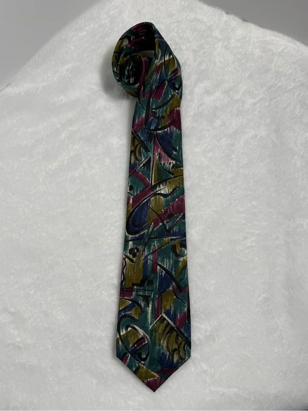 Harvé Benard Vintage 100% Silk Abstract Men’s Tie